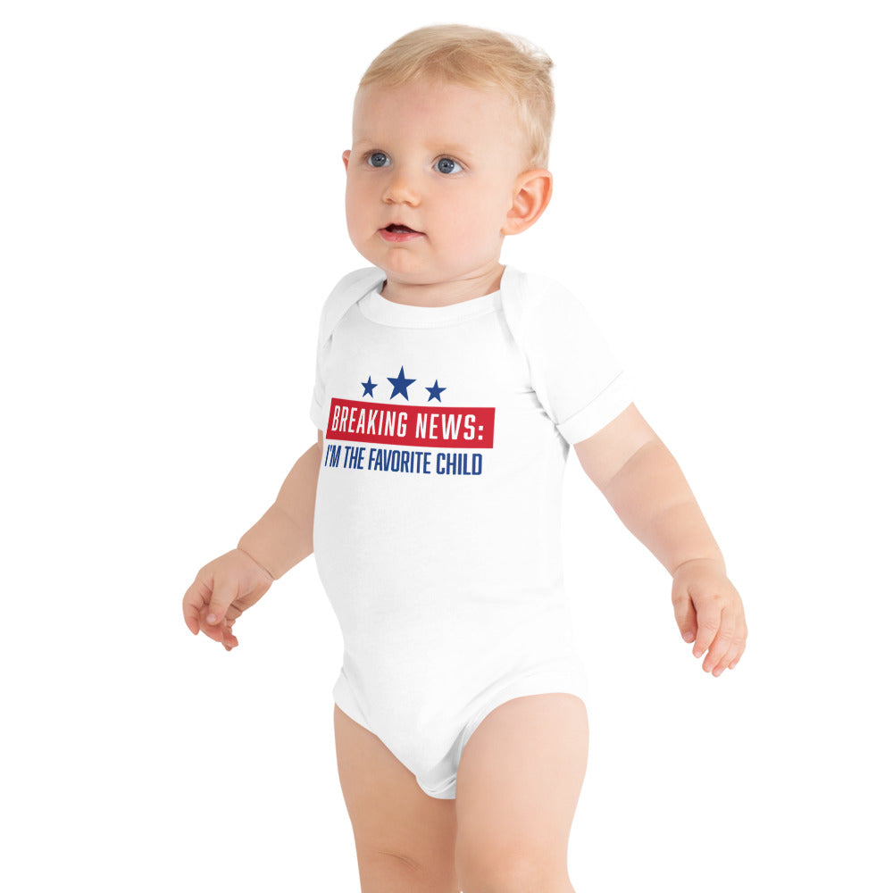 Infant sizing variety of the FOX News Breaking News bodysuit in white and grey colors.