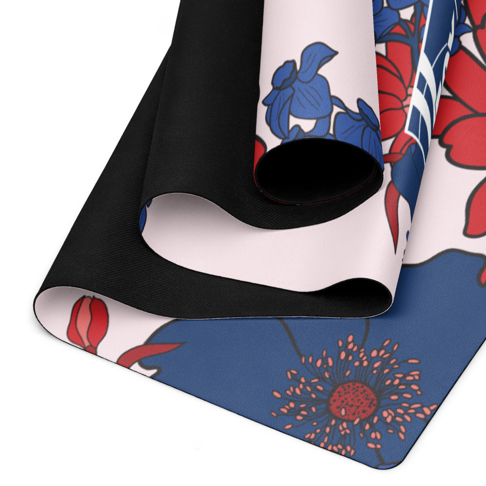 Close-up of the crisp FOX News Proud American Mom graphic on a durable yoga mat surface.